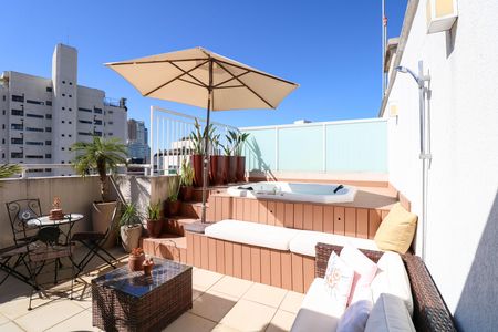 Apartamento para alugar com 120m², 2 quartos e 2 vagas Apartamento para alugar com 120m², 2 quartos e 2 vagasÁrea de lazer