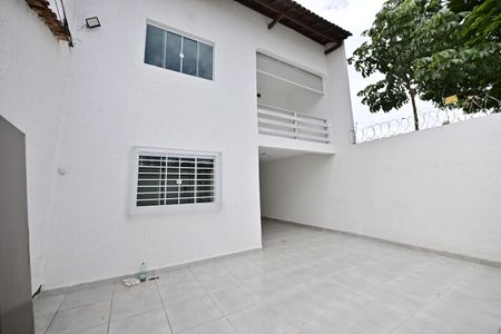 Casa para alugar com 3 quartos, 275m² em Setor Bueno, Goiânia
