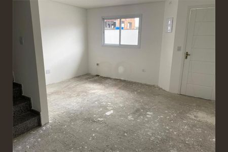 Casa à venda com 3 quartos, 115m² em Vila Ré, São Paulo