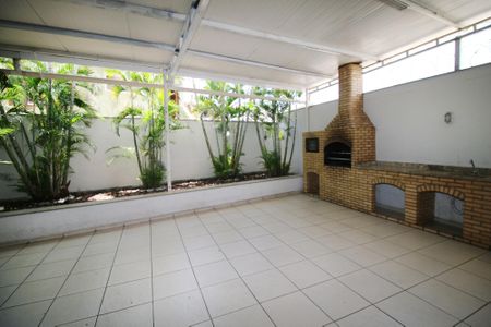 Apartamento à venda com 60m², 3 quartos e 1 vagaÁrea comum - Salão de festas