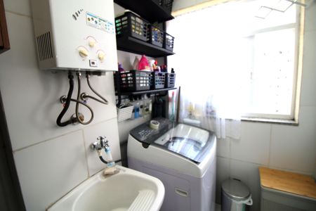 Apartamento à venda com 60m², 3 quartos e 1 vagaÁrea de Serviço