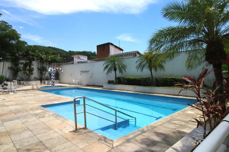 Apartamento à venda com 60m², 3 quartos e 1 vagaÁrea comum - Piscina