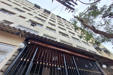 Apartamento à venda com 65m², 2 quartos e 1 vagaFachada