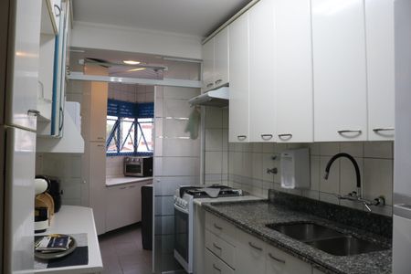 Apartamento à venda com 98m², 3 quartos e 2 vagasCozinha
