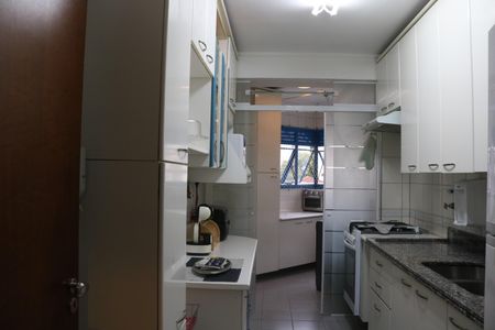 Apartamento à venda com 98m², 3 quartos e 2 vagasCozinha