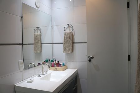 Apartamento à venda com 98m², 3 quartos e 2 vagasBanheiro 2