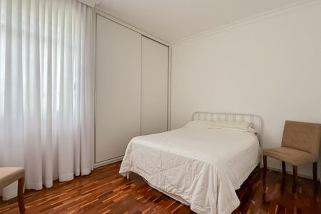 Quarto 1 de apartamento à venda com 3 quartos, 100m² em Anchieta, Belo Horizonte