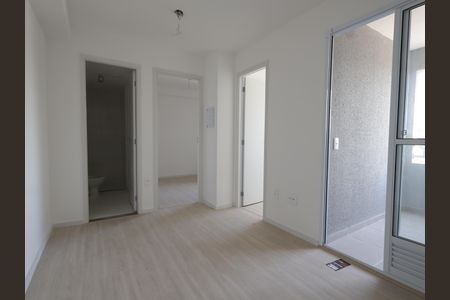 Sala de apartamento para alugar com 2 quartos, 34m² em Vila Ernesto, São Paulo