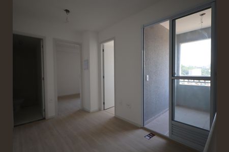 Sala de apartamento para alugar com 2 quartos, 34m² em Vila Ernesto, São Paulo