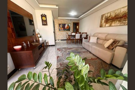 Casa à venda com 3 quartos, 123m² em Fernão Dias, Belo Horizonte