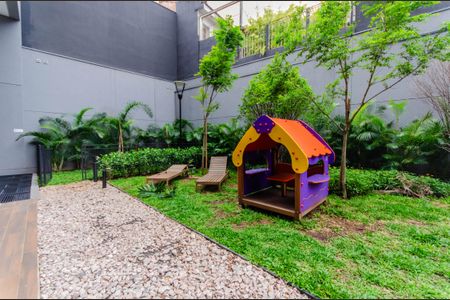 Apartamento para alugar com 68m², 2 quartos e 1 vaga Apartamento para alugar com 68m², 2 quartos e 1 vagaÁrea comum - Playground