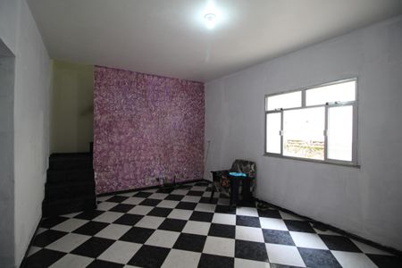 Casa à venda com 175m², 3 quartos e 2 vagasSala