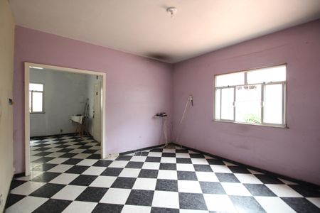 Casa à venda com 175m², 3 quartos e 2 vagasSala