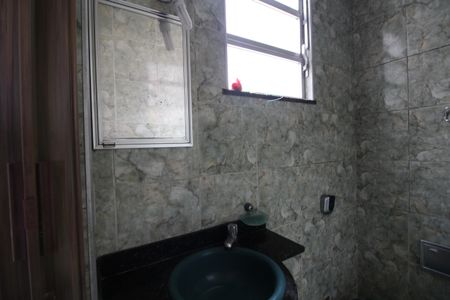 Casa à venda com 175m², 3 quartos e 2 vagasBanheiro Social 1