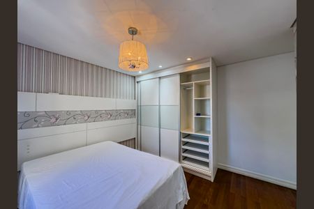 Apartamento à venda com 3 quartos, 282m² em Vila Assunção, Santo André
