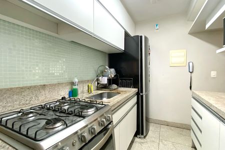 Apartamento à venda com 65m², 2 quartos e 2 vagasCozinha