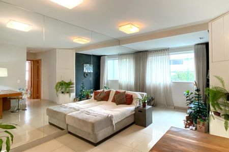 Sala de apartamento à venda com 2 quartos, 65m² em Funcionários, Belo Horizonte