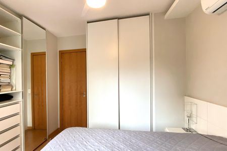 Apartamento à venda com 65m², 2 quartos e 2 vagasSuite 1