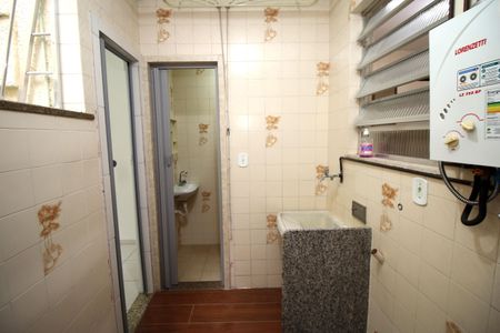 Apartamento para alugar com 73m², 2 quartos e 1 vagaÁrea de Serviço