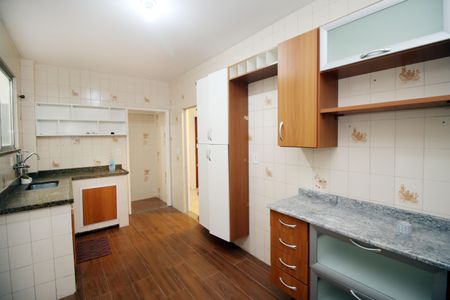 Apartamento para alugar com 73m², 2 quartos e 1 vagaCozinha