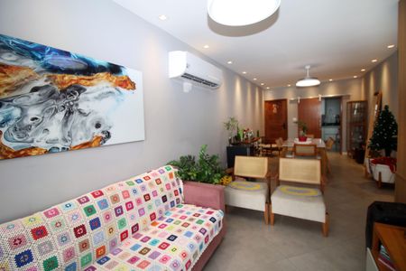 Apartamento à venda com 115m², 3 quartos e 2 vagasSala