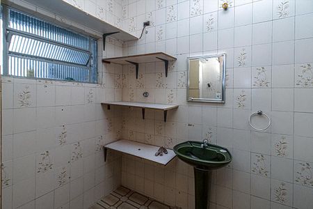 Casa à venda com 270m², 4 quartos e 3 vagaslavabo da casa 2_1