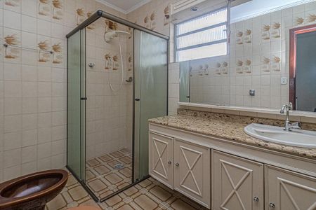 Casa à venda com 270m², 4 quartos e 3 vagasbanheiro social da casa 2_1