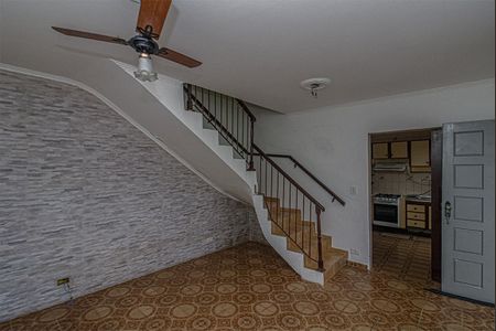 Casa à venda com 270m², 4 quartos e 3 vagassala da casa 2_2