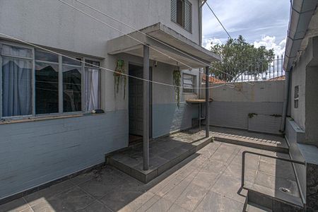 Casa à venda com 270m², 4 quartos e 3 vagasquintal da casa 2_2