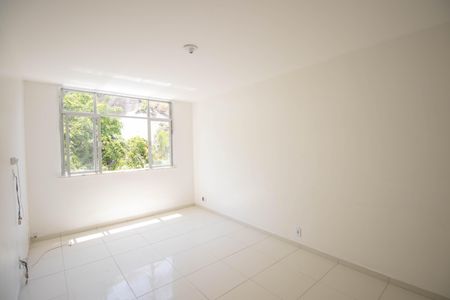Sala de apartamento para alugar com 2 quartos, 50m² em Centro, São Gonçalo