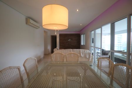 Sala de apartamento para alugar com 3 quartos, 136m² em Vila Luis Antonio, Guarujá