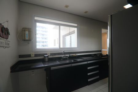 Apartamento para alugar com 136m², 3 quartos e 2 vagasCozinha