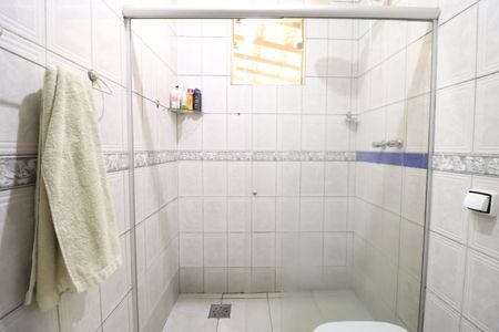 Casa para alugar com 172m², 4 quartos e 2 vagasBanheiro Social