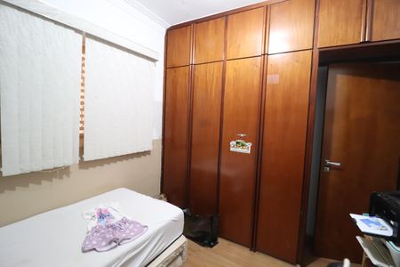 Casa para alugar com 172m², 4 quartos e 2 vagasQuarto 2