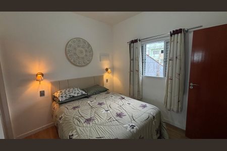 Casa à venda com 225m², 4 quartos e 2 vagasSuite