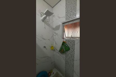 Casa à venda com 225m², 4 quartos e 2 vagasBanheiro