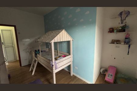 Casa à venda com 225m², 4 quartos e 2 vagasQuarto 3