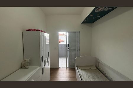 Casa à venda com 225m², 4 quartos e 2 vagasQuarto 2