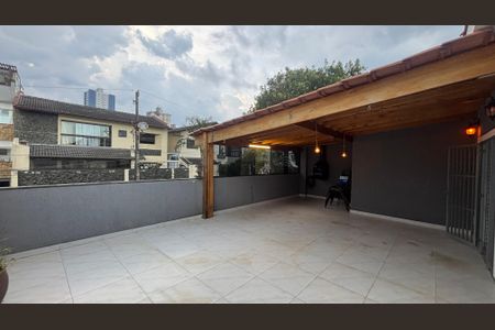 Casa à venda com 225m², 4 quartos e 2 vagasCobertura