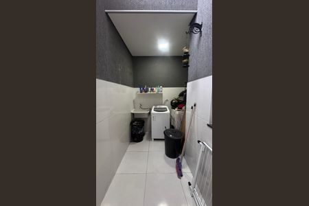 Casa à venda com 225m², 4 quartos e 2 vagasÁrea de Serviço