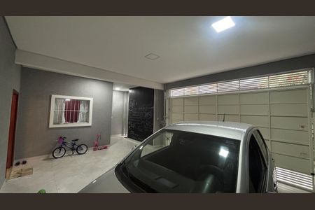 Casa à venda com 225m², 4 quartos e 2 vagasGaragem