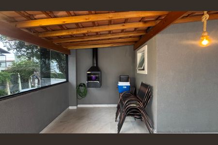 Casa à venda com 225m², 4 quartos e 2 vagasCobertura