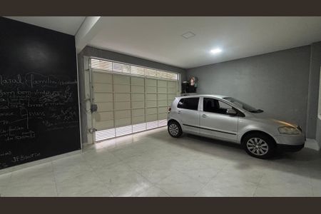 Casa à venda com 225m², 4 quartos e 2 vagasGaragem