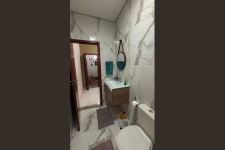 Casa à venda com 225m², 4 quartos e 2 vagasLavabo