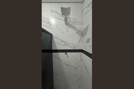 Casa à venda com 225m², 4 quartos e 2 vagasBanheiro da Suíte