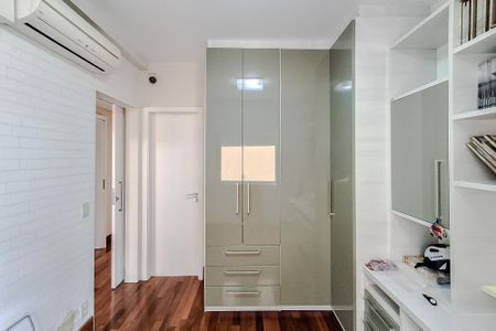 Apartamento à venda com 139m², 3 quartos e 2 vagasQuarto 1 - Suíte