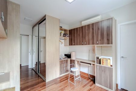 Apartamento à venda com 139m², 3 quartos e 2 vagasQuarto 3 - Suíte