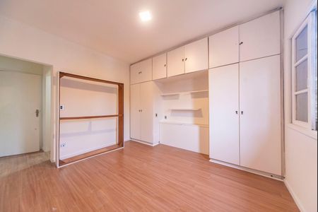 Casa à venda com 290m², 3 quartos e 2 vagasQuarto 3