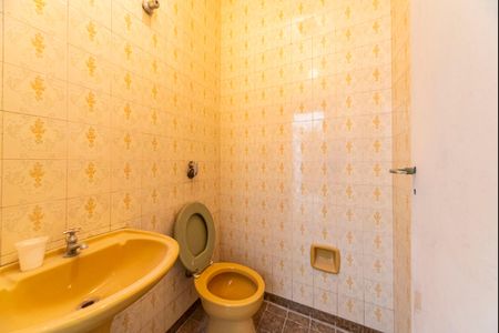 Casa à venda com 290m², 3 quartos e 2 vagasBanheiro de serviço