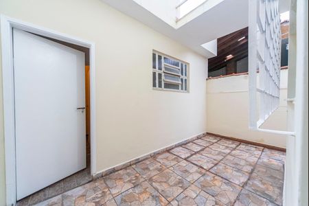 Casa à venda com 290m², 3 quartos e 2 vagasQuintal Fundos
